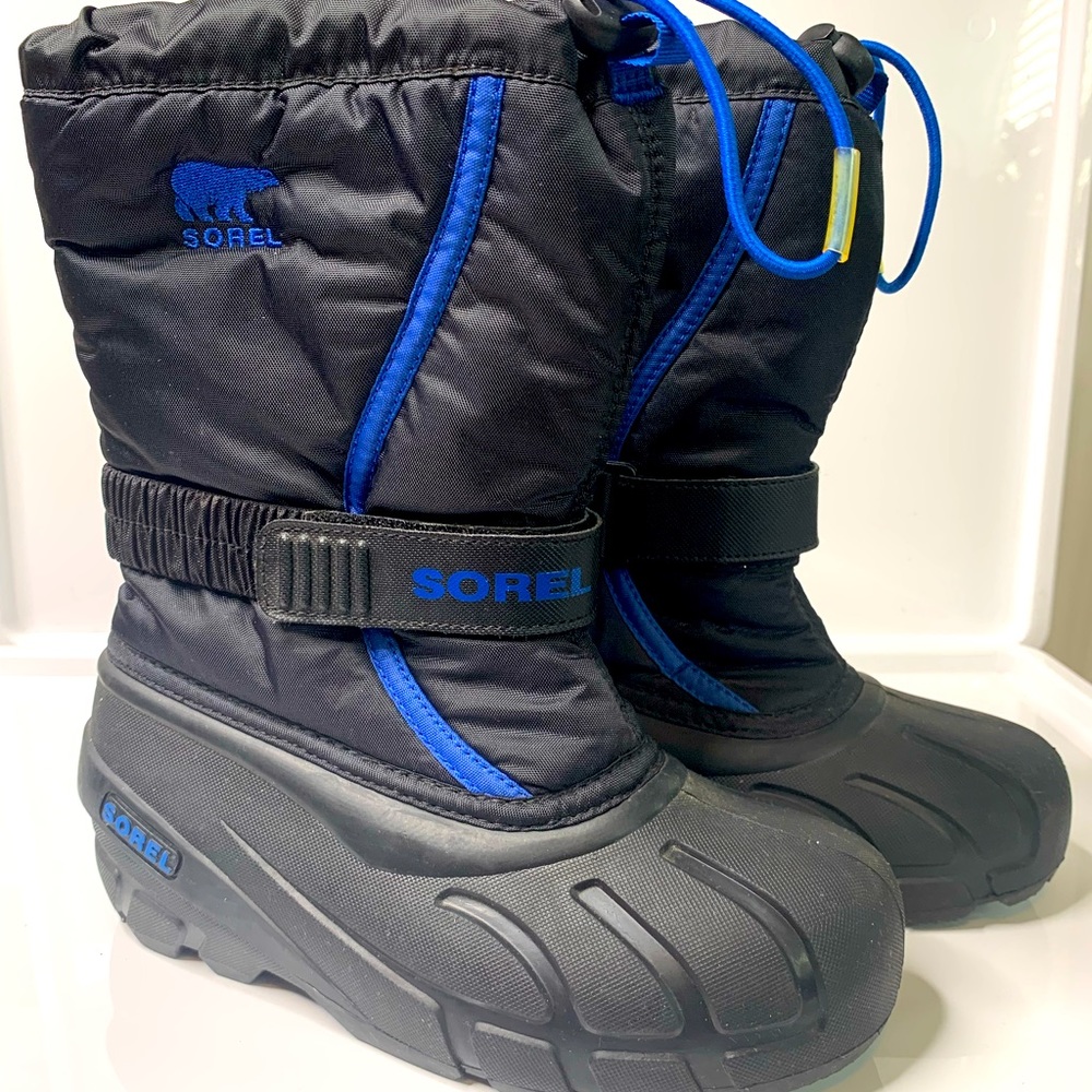 Sorel Flurry Kids Waterproof Warm Snow Boots size 2
